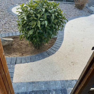 Resin drive with edging Rochford